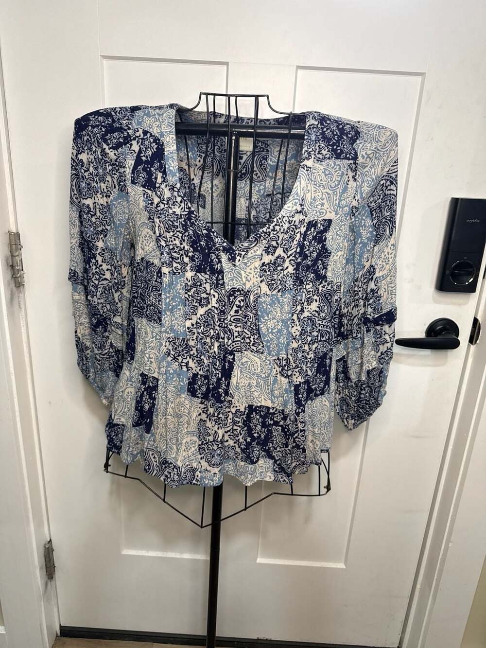 Maeve by Anthropologie Blue Paisley Patchwork V-Neck Blouse Size Medium